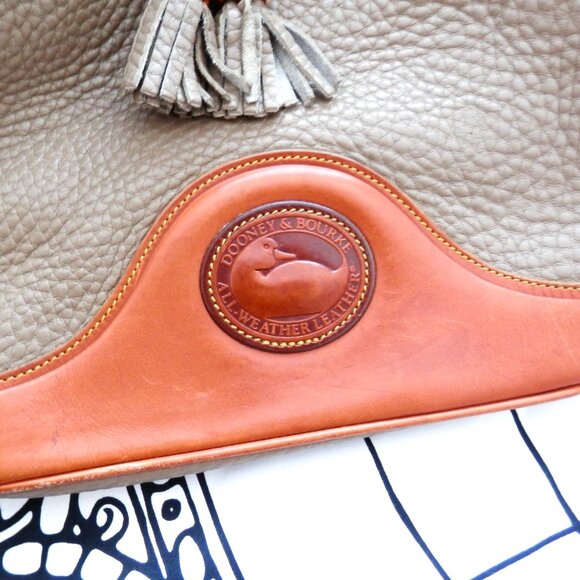 Vintage Dooney & Bourke Pebble Leather Drawstring Bucket Bag - Picture 3 of 13